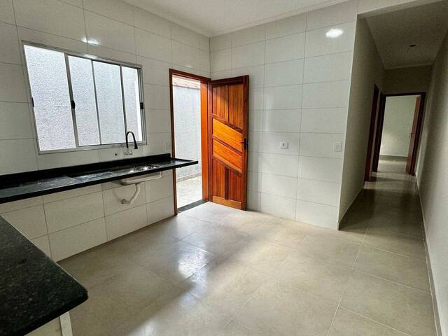 Casa para Venda em Mongaguá - 3