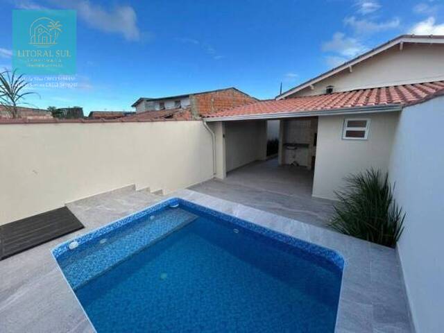 #CA043 - Casa para Venda em Mongaguá - SP