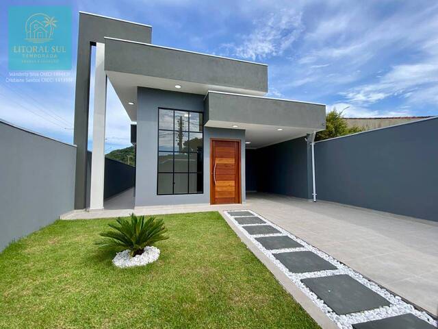 Casa para Venda em Mongaguá - 2