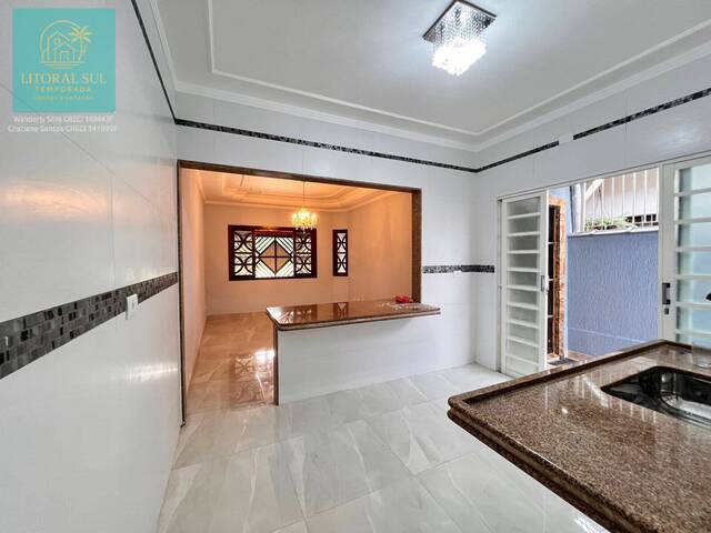 #CA076 - Casa para Venda em Praia Grande - SP