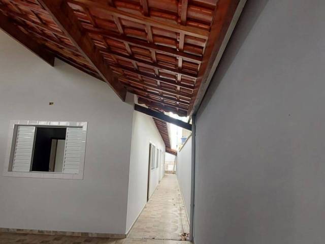 #CA0104 - Casa para Venda em Mongaguá - SP