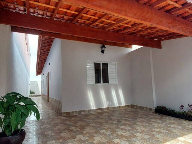 #CA0112 - Casa para Venda em Mongaguá - SP