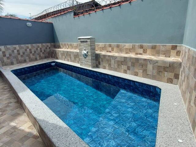 Sobrado para Venda em Mongaguá - 4